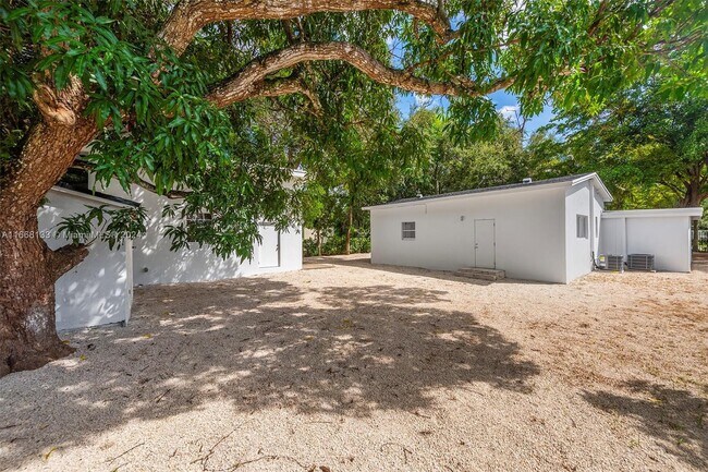 15104 N Miami Ave in Miami, FL - Building Photo - Building Photo