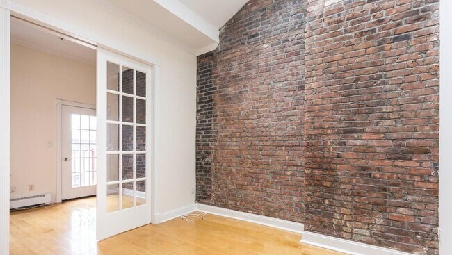 42 Avenue B, Unit 4-3FN in New York, NY - Building Photo - Building Photo