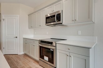 2894 E Corteza Dr in Fresno, CA - Building Photo - Building Photo