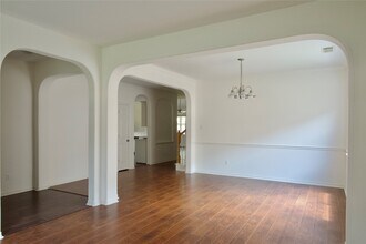 2023 Creek Run Dr in Pearland, TX - Building Photo - Building Photo