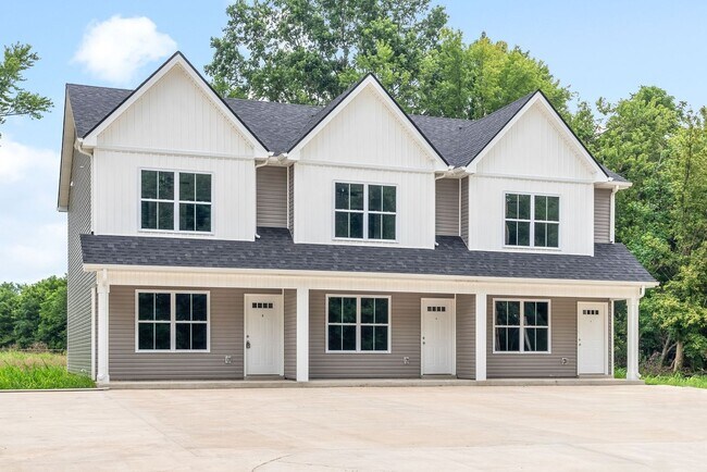 512 Edlin St-Unit -B in Clarksville, TN - Building Photo - Building Photo