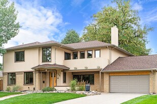 3600 E Virginia Ave in Denver, CO - Building Photo