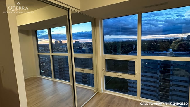 20 Meadowglen Pl in Toronto, ON - Building Photo - Building Photo