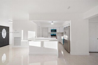 1151 NW 81st Ave in Pembroke Pines, FL - Building Photo - Building Photo