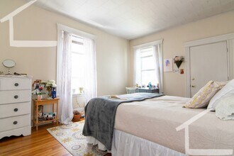 8 Fuller St in Brookline, MA - Building Photo - Building Photo