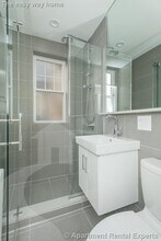 288 Chestnut Hill Ave, Unit #12A in Boston, MA - Foto de edificio - Building Photo