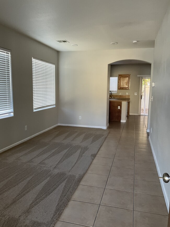 5851 W Santoli Ave in Las Vegas, NV - Building Photo - Building Photo