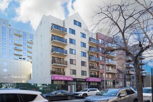 Great Stone Tower in Rego Park, NY - Building Photo