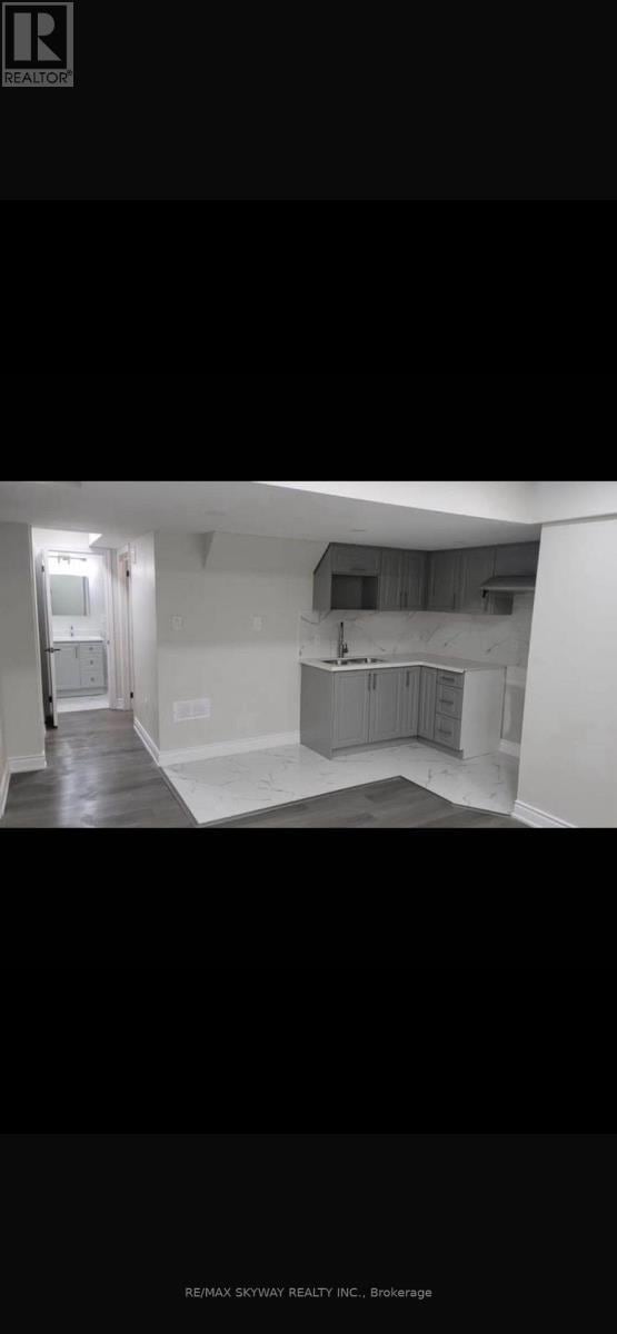 property at 40 Eberly Wds Dr.