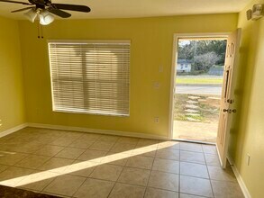 121 Melissa Pl in Davenport, FL - Foto de edificio - Building Photo