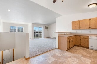 Havenwood Pointe Apartments in Beloit, WI - Building Photo - Building Photo