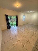 1021 SE 27th Terrace in Homestead, FL - Building Photo - Building Photo