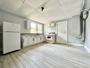 2921 Peck St in Muskegon Heights, MI - Building Photo - Building Photo