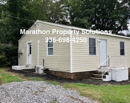 2415 Clifton St in High Point, NC - Building Photo