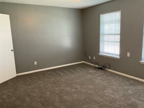 1517 TX-146 in La Porte, TX - Building Photo - Building Photo