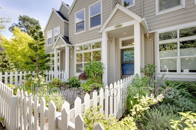 3706 SW Troy St in Portland, OR - Building Photo - Building Photo