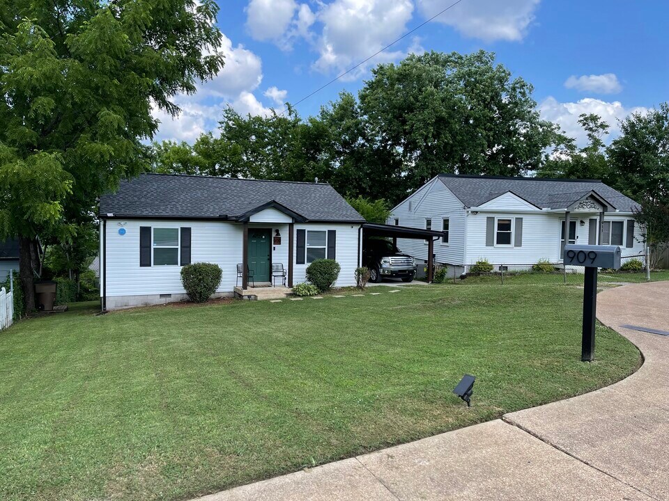 909 S 13th St in Nashville, TN - Building Photo