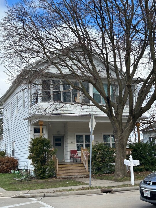 160 S Hickory St in Fond du Lac, WI - Building Photo