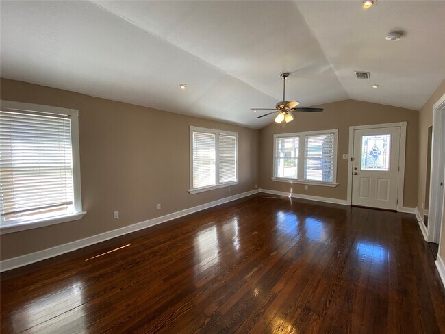 1114 E 27th St in Houston, TX - Building Photo - Building Photo