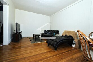 1634 Commonwealth Ave in Boston, MA - Building Photo - Building Photo
