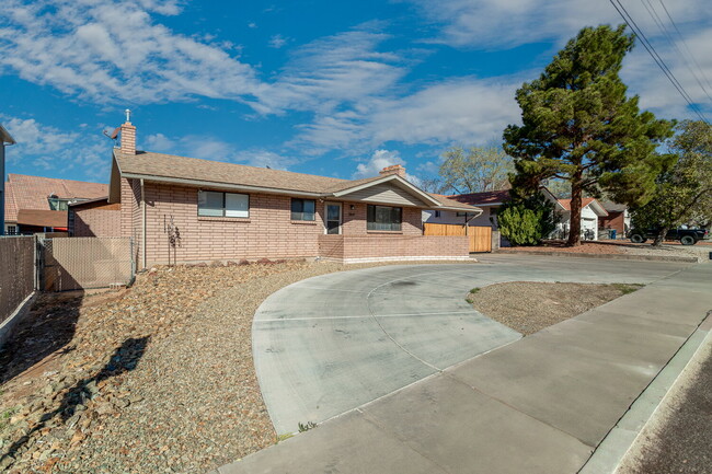 364 S 700 E in Saint George, UT - Building Photo - Building Photo