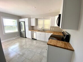 4118 Browns Ln in Louisville, KY - Building Photo - Building Photo