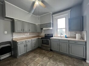 816 E High St, Unit 1 in Pottstown, PA - Foto de edificio - Building Photo