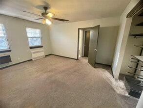 324 Post Ave in Westbury, NY - Building Photo - Building Photo