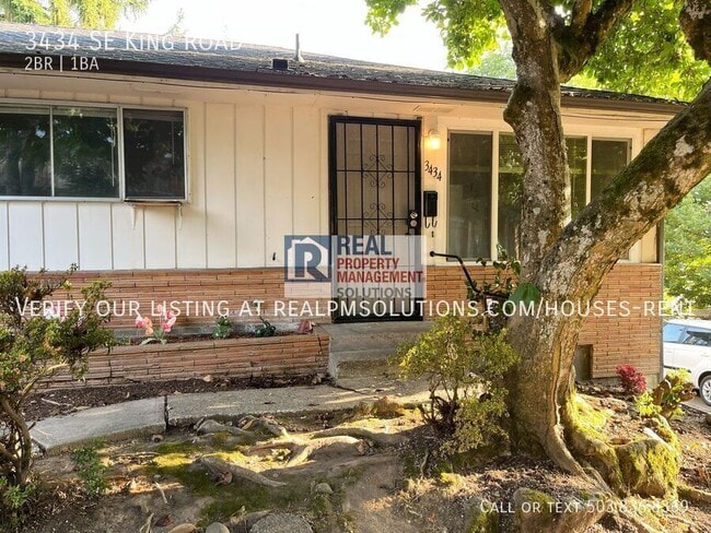 property at 3434 SE King Rd