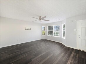 5539 Pineridge Ct in Forest Park, GA - Building Photo - Building Photo