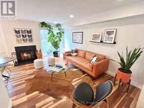 710 Coronation Ave. in Ottawa, ON - Building Photo - Building Photo