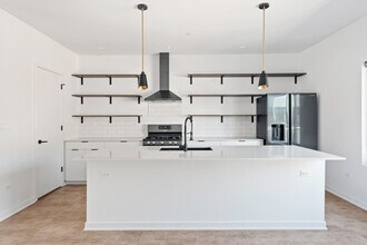 6605 North Ave in Oak Park, IL - Building Photo - Building Photo