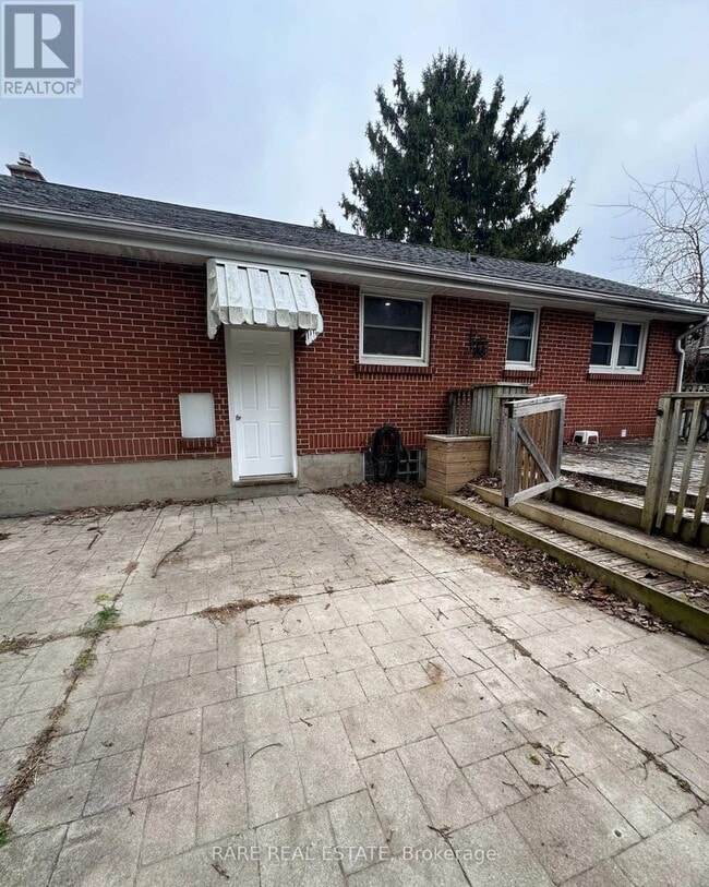 property at 61 Wistow St