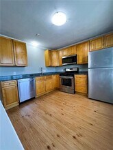 927 Elm St in Woonsocket, RI - Building Photo - Building Photo