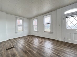 621 E 24th St in Dubuque, IA - Building Photo - Building Photo