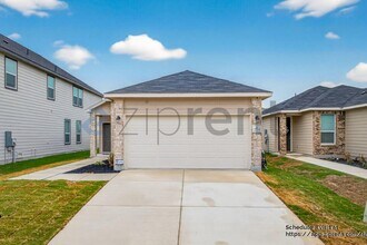 7715 Canyon Wren Pk in San Antonio, TX - Building Photo - Building Photo