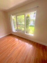 170 S Chester Ave in Pasadena, CA - Building Photo - Building Photo