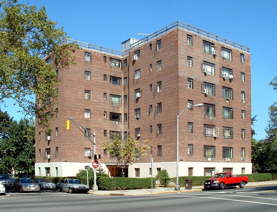 2455 John F. Kennedy Boulevard in Jersey City, NJ - Building Photo