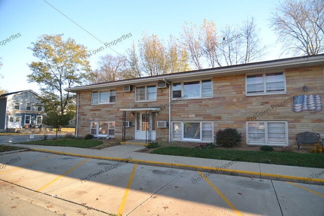 103 S Joliet St, Unit 3