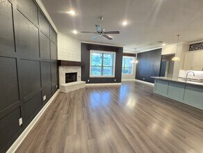 11513 Lindsey Gdn Dr in Tyler, TX - Building Photo - Building Photo
