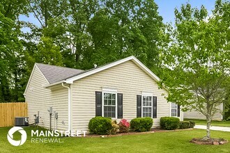 1928 Briar Run Dr in Greensboro, NC - Building Photo - Building Photo
