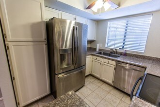 1905 E University Dr-Unit -# 129 in Tempe, AZ - Building Photo - Building Photo