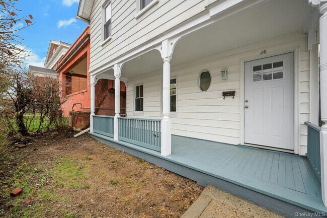 25 S Washington St in Tarrytown, NY - Building Photo - Building Photo