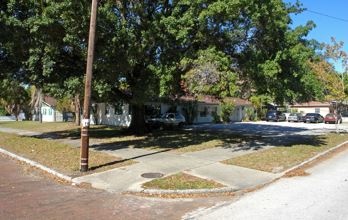 4021 Dartmouth Ave N in St. Petersburg, FL - Building Photo