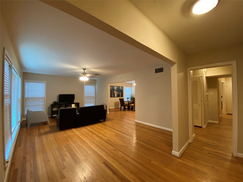 2007 Sheridan St in Houston, TX - Building Photo
