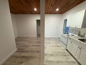 3033-3033 NW 15th St in Miami, FL - Building Photo - Building Photo