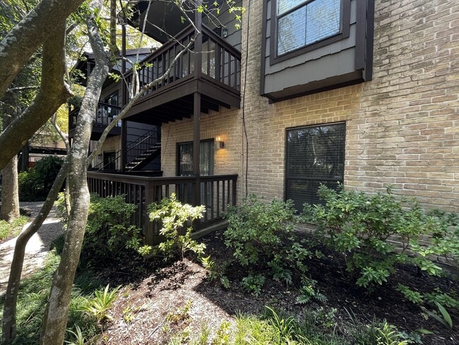 property at 11711 Memorial Dr