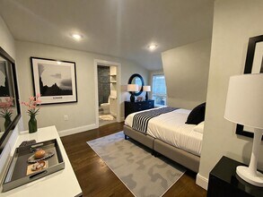 11 Pomeroy St, Unit 11 in Boston, MA - Building Photo - Building Photo