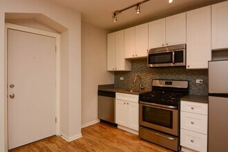 2839 W Palmer in Chicago, IL - Foto de edificio - Building Photo