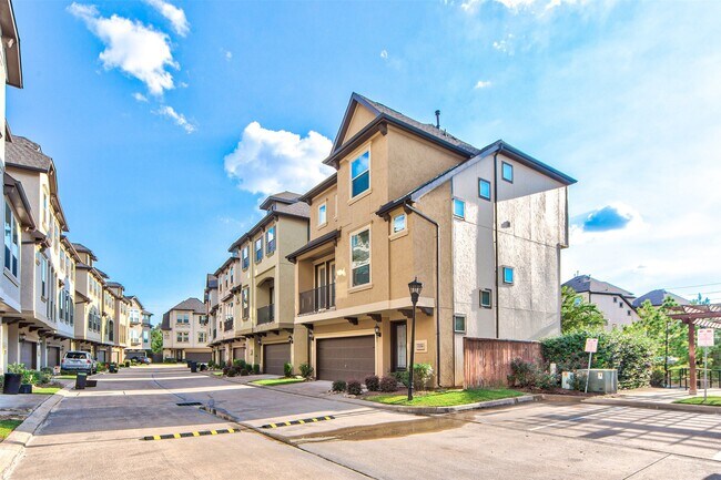 12258 Oxford Cres Cir in Houston, TX - Building Photo - Building Photo